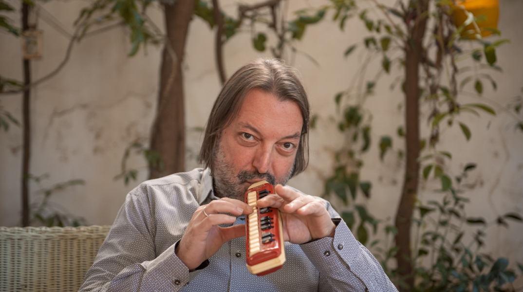 Χρήστος Αλεξόπουλος - Ο ιδρυτής της δισκογραφικής εταιρίας Puzzlemusik