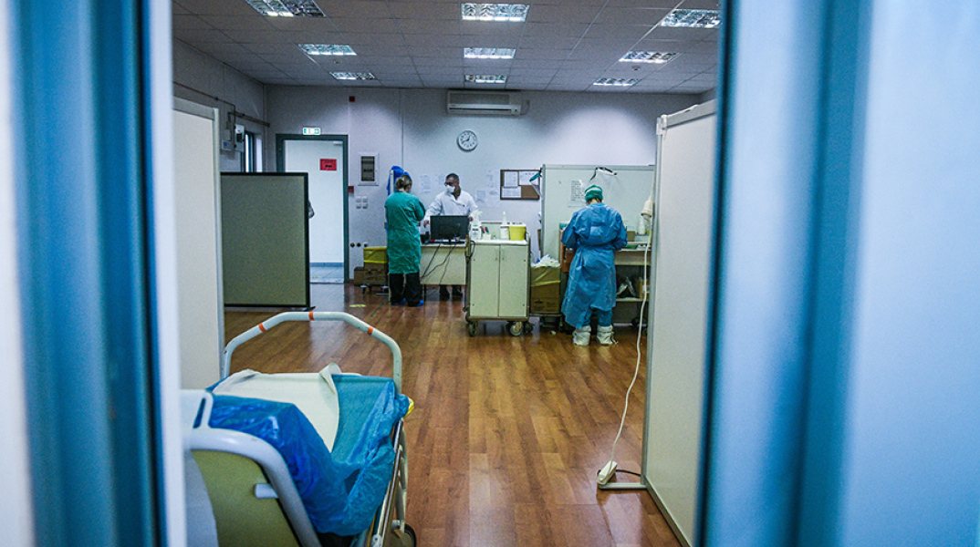 Ασπίδα προστασίας των γιατρών από τις μηνύσεις αρνητών 