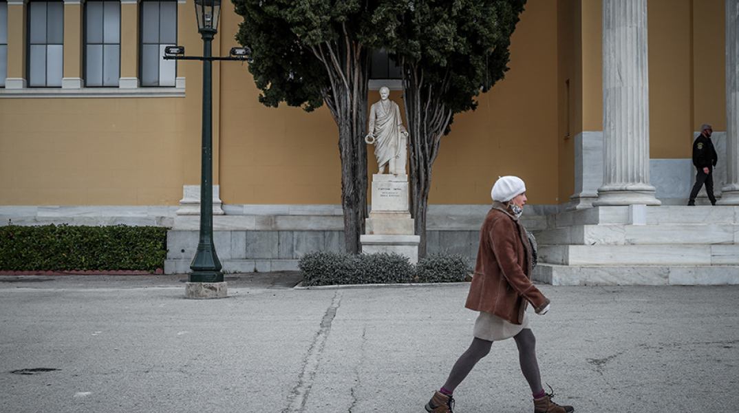 Τα κρούσματα σήμερα Τετάρτη 22 Δεκεμβρίου 2021 ανακοίνωσε ο ΕΟΔΥ