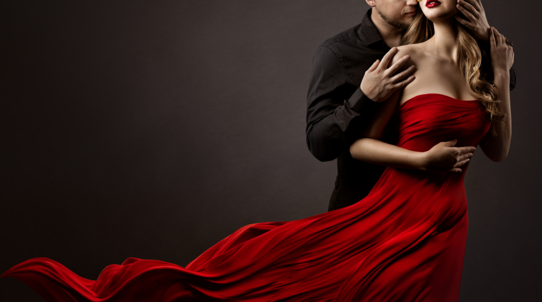 Χριστούγεννα: Συμβουλές για να «απογειώσετε» τη σεξουαλική σας ζωή