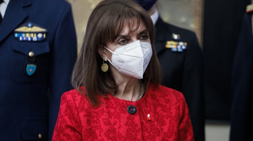 ΧΡΙΣΤΟΥΓΕΝΝΙΑΤΙΚΑ ΚΑΛΑΝΤΑ ΣΤΗΝ ΠτΔ ΚΑΤ. ΣΑΚΕΛΛΑΡΟΠΟΥΛΟΥ 