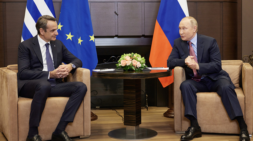 Ο Έλληνας πρωθυπουργός Κυριάκος Μητσοτάκης και ο Ρώσος πρόεδρος Βλαντίμιρ Πούτιν