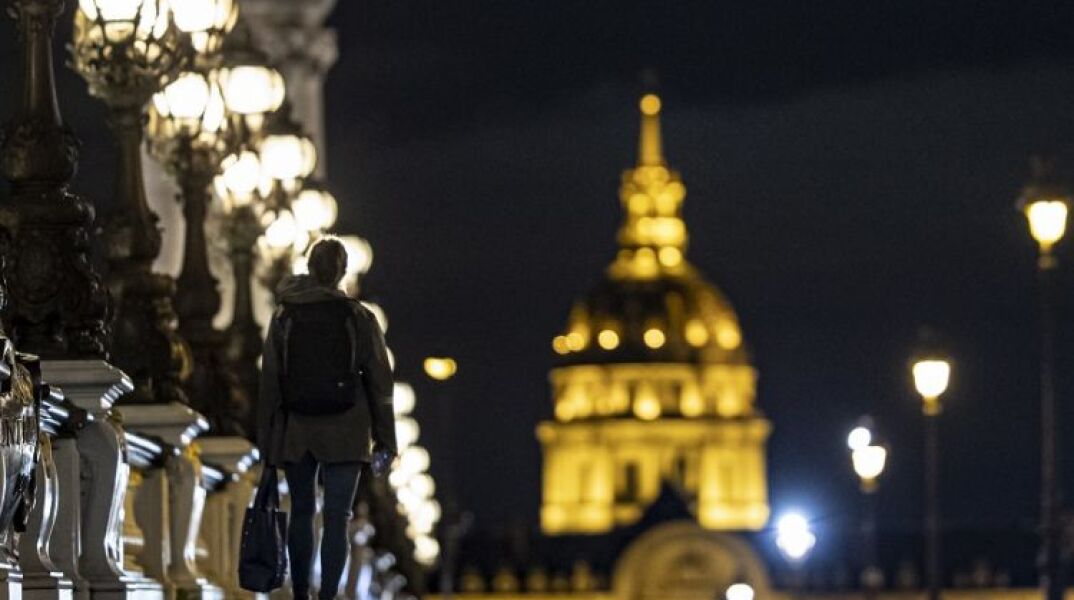 Γαλλία: Ρεκόρ πανδημίας με 104.611 ημερήσια κρούσματα