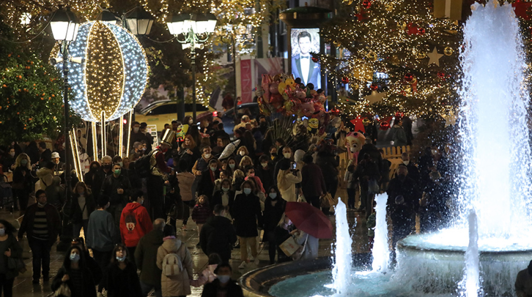 Μετάλλαξη Όμικρον: Ραγδαία η αύξηση στην Ελλάδα