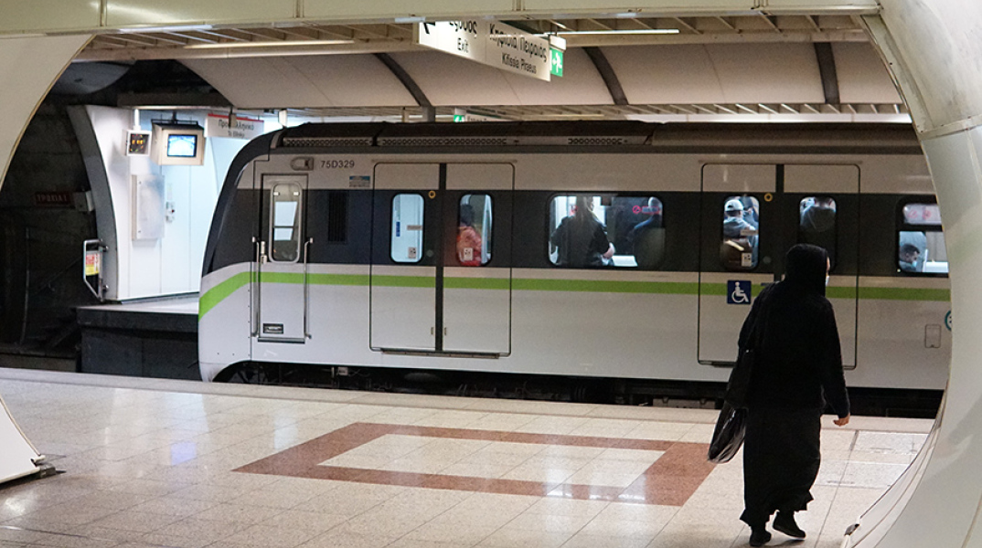 Μετρό: Αναστέλλεται η επέκταση ωραρίου τα Σαββατοκύριακα