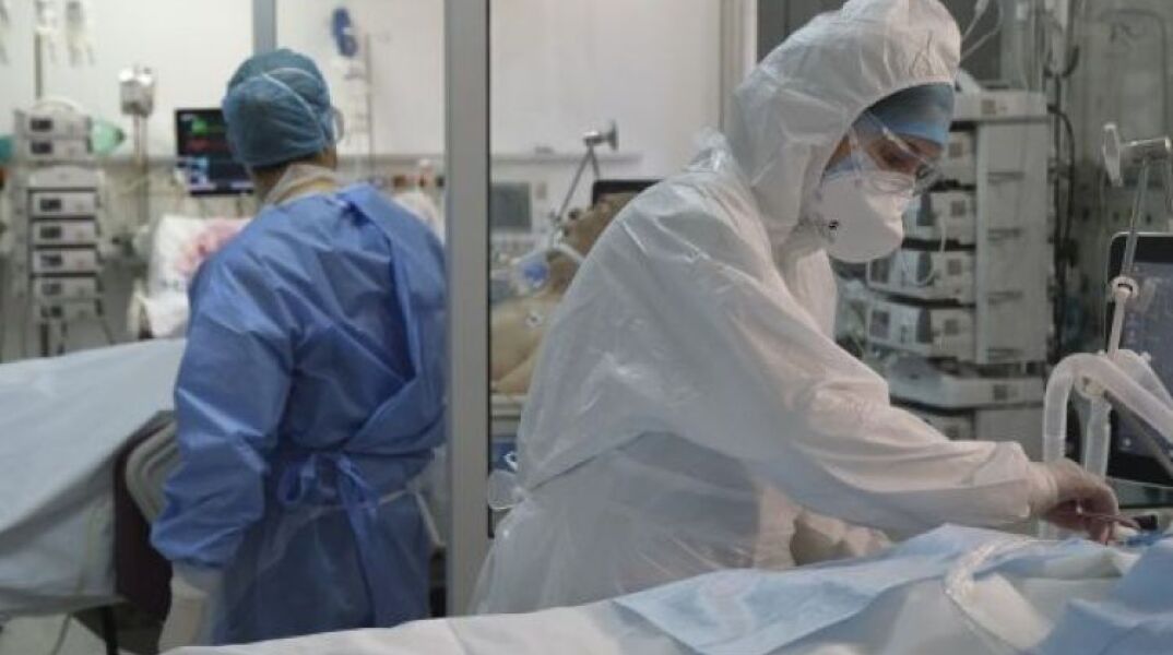 ΜΕΘ- Κορωνοϊός © EUROKINISSI/ΤΑΤΙΑΝΑ ΜΠΟΛΑΡΗ 