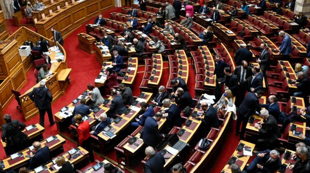 Συζήτηση στην ολομέλεια της Βουλής 
