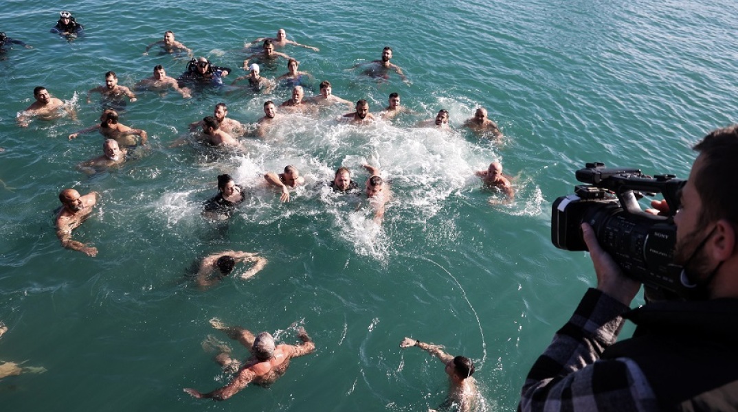 Εχασαν τον σταυρό στην Κέρκυρα