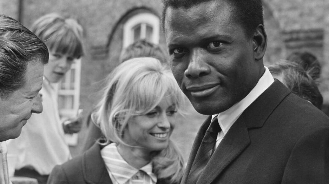 Πέθανε ο σπουδαίος, οσκαρικός ηθοποιός Σίντνεϊ Πουατιέ