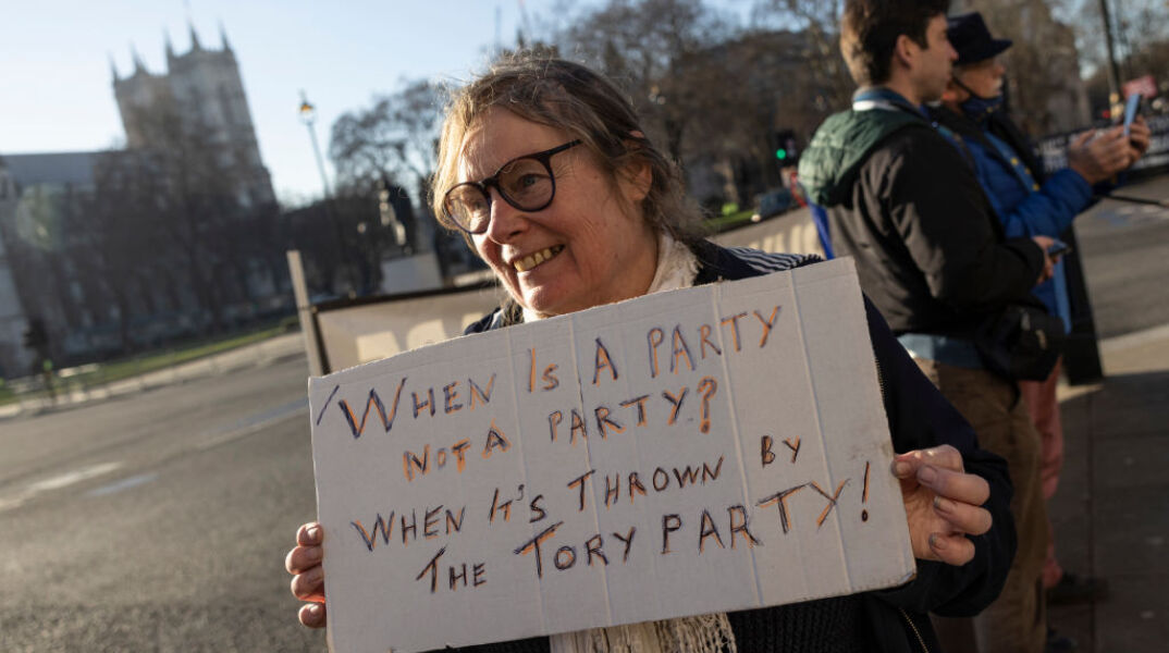 Νέες καταγγελίες για πάρτι στη Ντάουνινγκ Στριτ, την παραμονή της κηδείας του πρίγκιπα Φίλιππου