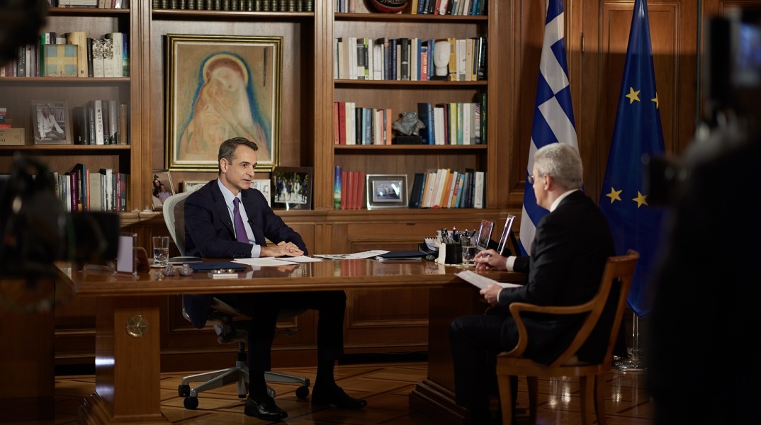 Συνέντευξη του πρωθυπουργού Κυριάκου Μητσοτάκη στον δημοσιογράφο Νίκο Χατζηνικολάου, στην εκπομπή "Ενώπιος Ενωπίω"