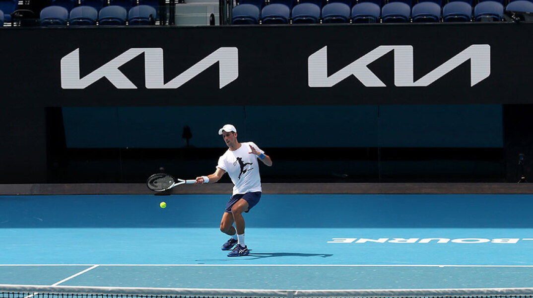 Ο Νόβακ Τζόκοβιτς προπονείται για το Australian Open στη Μελβούρνη