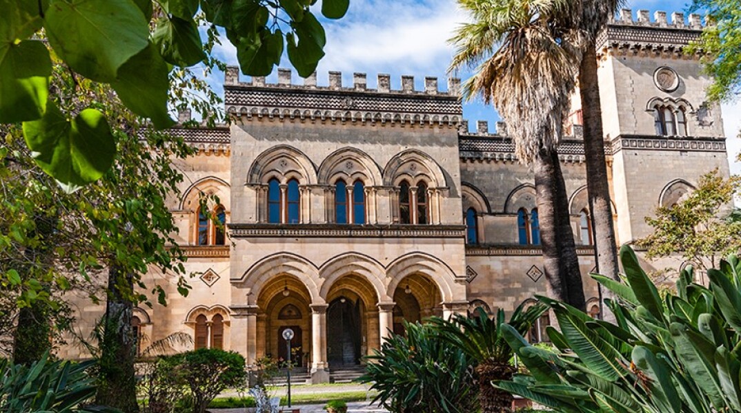 Κάστρο στη Σικελία από την ταινία «Ο Νονός» με έργα τέχνης πωλείται έναντι έξι εκατομμυρίων ευρώ.