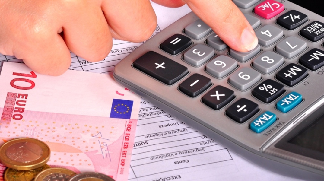 Προς κατάργηση της εισφοράς αλληλεγγύης για όλους από το 2023 - Έρχεται Bonus System στο Δημόσιο	