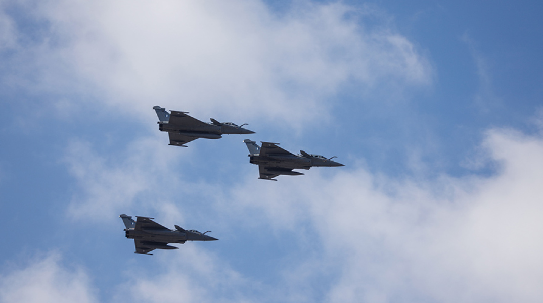 Τα Rafale πάνω από την Ακρόπολη