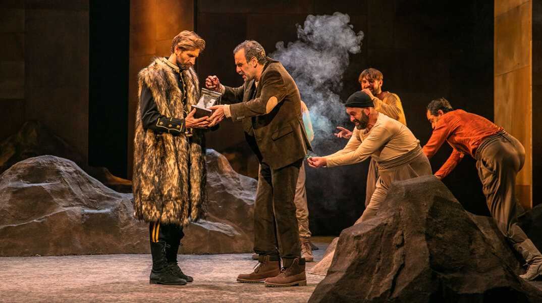 «Αιολική Γη» σε σκηνοθεσία Τάκη Τζαμαργιά στο Εθνικό Θέατρο REX - Σκηνή «Μαρίκα Κοτοπούλη»