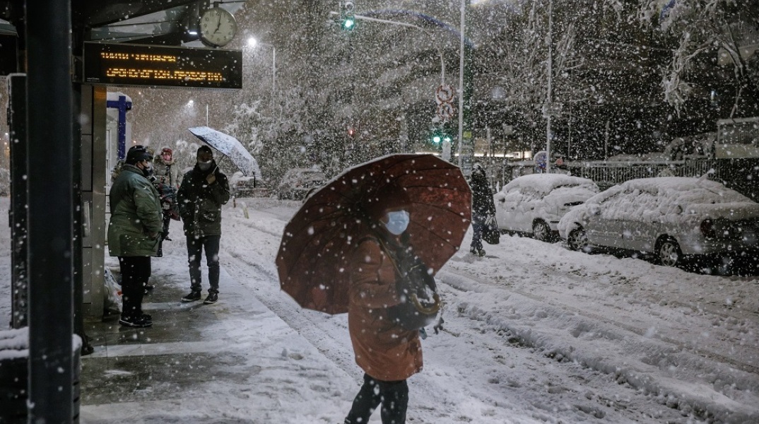 ΚΑΚΟΚΑΙΡΙΑ "ΕΛΠΙΣ" / ΧΙΟΝΟΠΤΩΣΗ ΣΤΗΝ ΑΤΤΙΚΗ ΟΔΟΣ (ΤΑΤΙΑΝΑ ΜΠΟΛΑΡΗ/EUROKINISSI)
