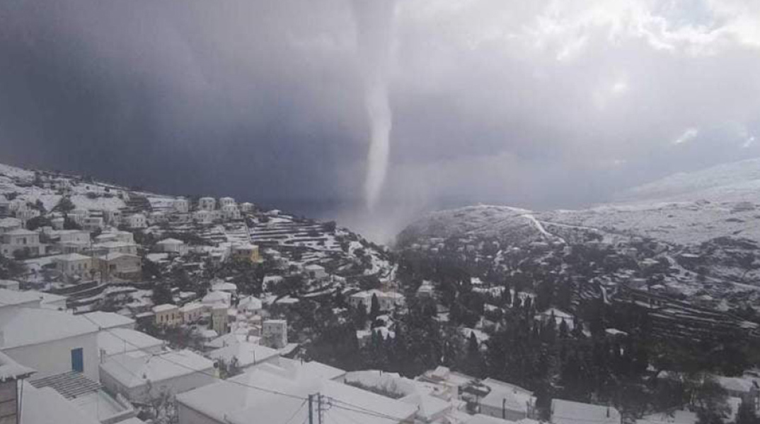 Κακοκαιρία «Ελπίδα»: Χιονοστρόβιλος στην Άνδρο