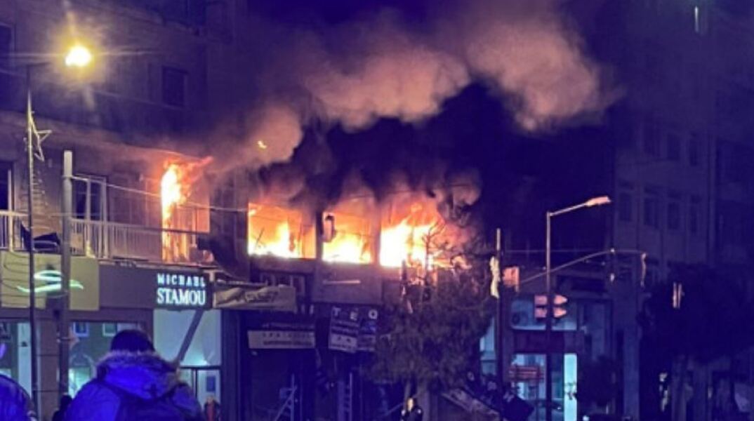 Έκρηξη σε κτίριο στους στύλους του Ολυμπίου Διός