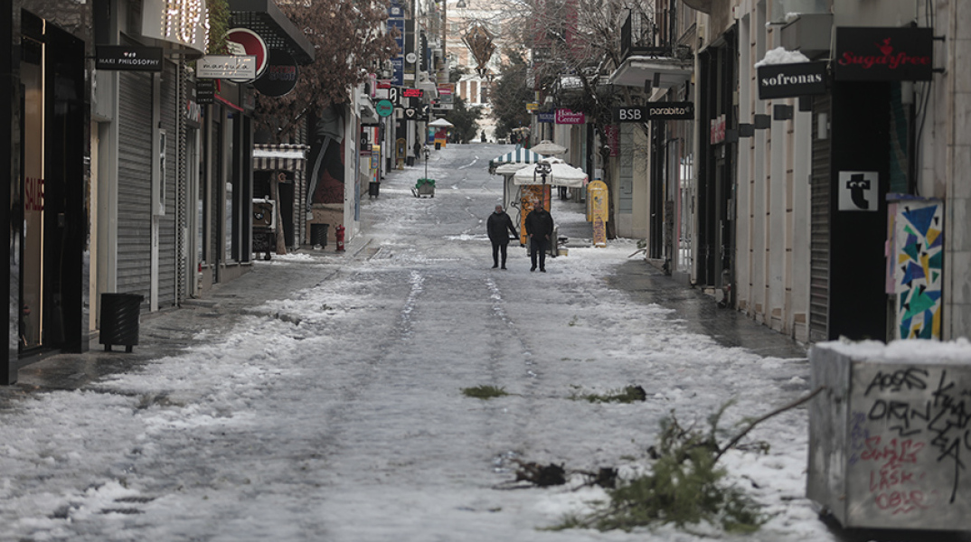 Χιόνια στο κέντρο της Αθήνας