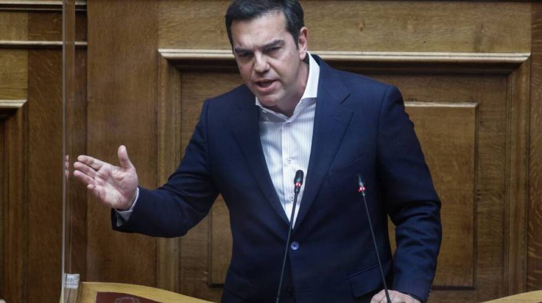 Ο Αλέξης Τσίπρας στο βήμα της Βουλής