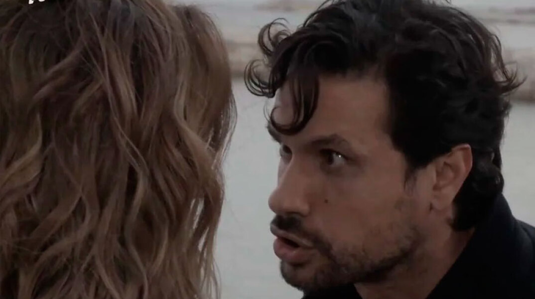 Αστέρης (Ορφέας Αυγουστίδης) και Αργυρώ (Χριστίνα-Χειλά Φαμέλη) στη σειρά «Σασμός»