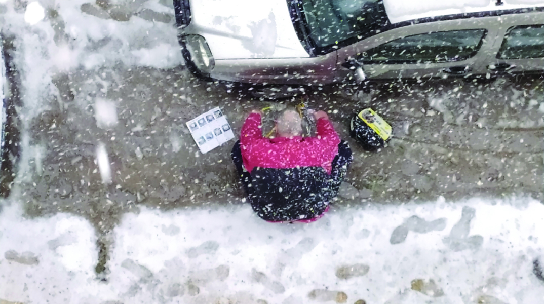 Χιονοθύελλα «Ελπίς», τοποθέτηση αντιολισθητικών αλυσίδων