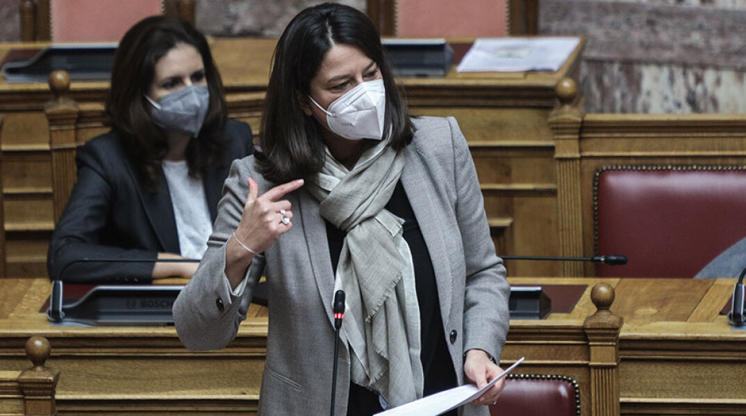 Η υπουργός Παιδείας Νίκη Κεραμέως