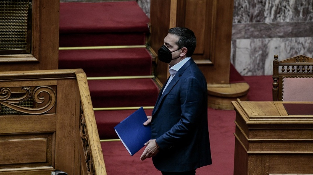 ΝΔ: Τα 20 fake news της ομιλίας Τσίπρα στη Βουλή