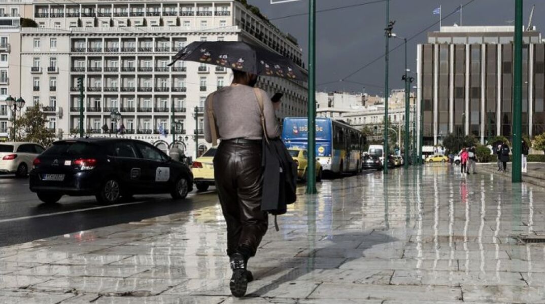 Βροχερός και αύριο ο καιρός - Πού θα χιονίσει