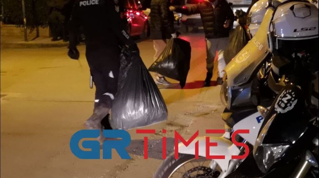 Δολοφονία Άλκη: Δύο συλλήψεις μετά τις εφόδους σε συνδέσμους της Θεσσαλονίκης – Τα ευρήματα των Αρχών