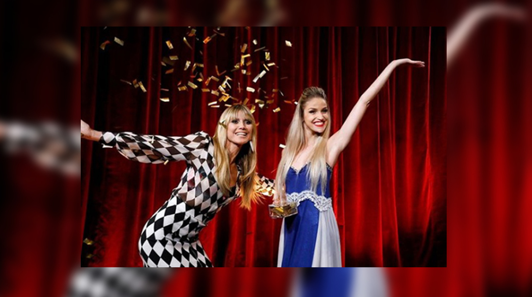 Το πρώην μοντέλο Heidi Klum με την ταχυδακτουργό Lea Kyle στο τηλεοπτικό σόου America's Got Talent