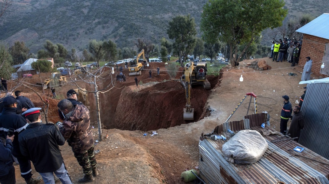 Σε εξέλιξη η επιχείρηση του 5χρονου Ράιαν από πηγάδι στο Μαρόκο