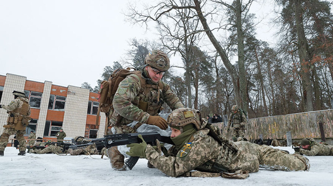 Στρατιωτική άσκηση του ουκρανικού στρατού κοντά στο Κίεβο