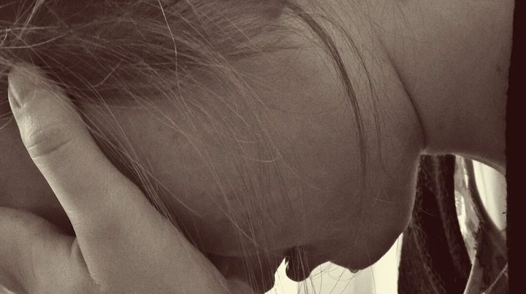 Ανήλικη στην Κρήτη κατήγγειλε ότι τη βίαζε ο σύζυγος της αδελφής της