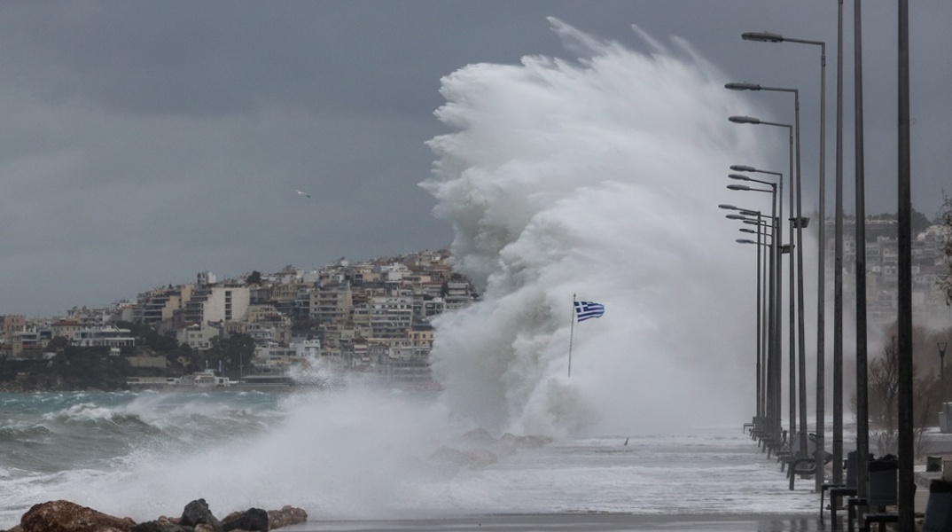 Μποφόρ - Κύματα - Ισχυροί άνεμοι (φωτογραφία αρχείου)