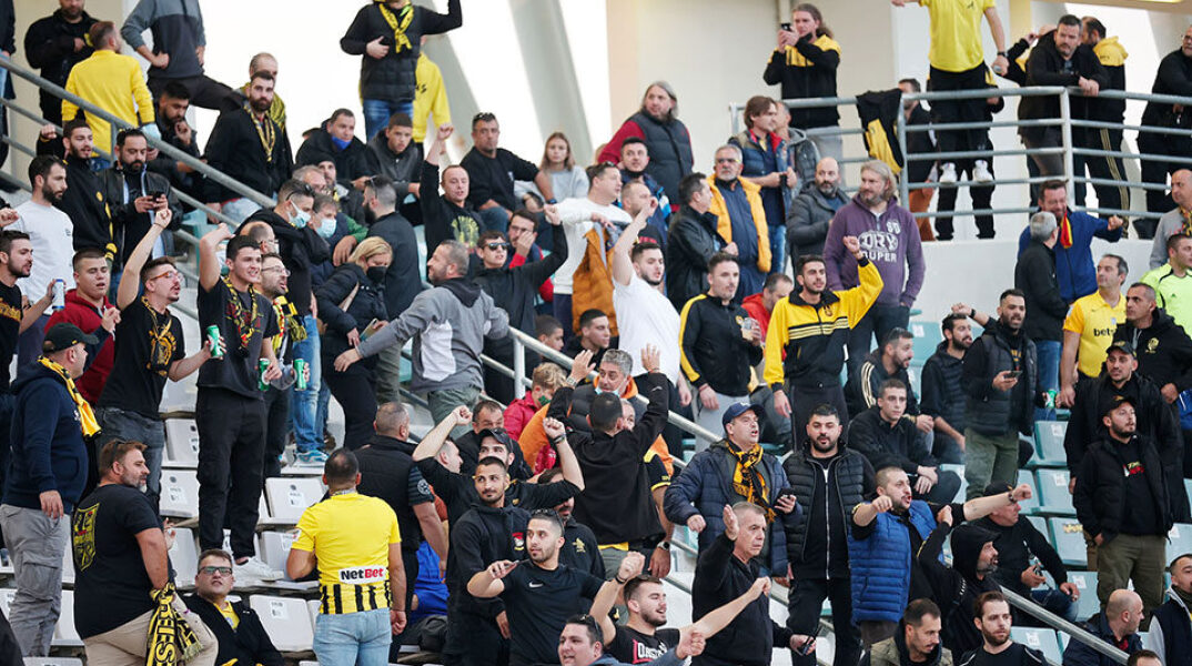 Οπαδική βία: Ανακοινώσεις από τον κυβερνητικό εκπρόσωπο