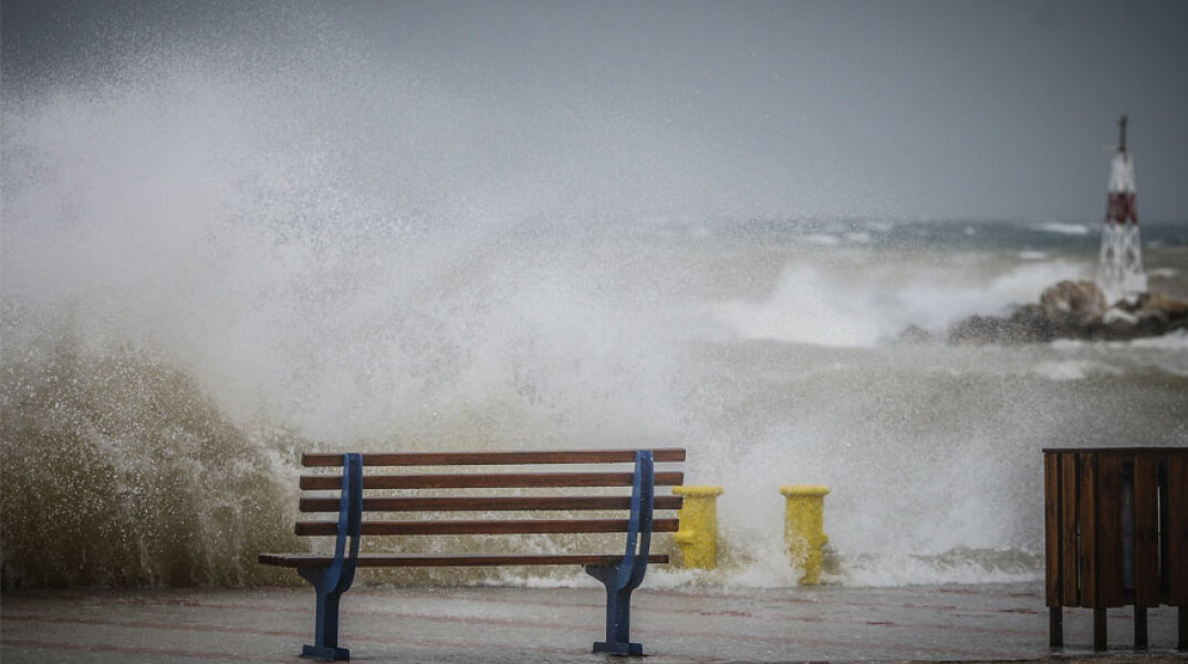 Η κακοκαιρία εξπρές φέρνει θυελλώδεις ανέμους στα πελάγη σήμερα Τρίτη (08.02)