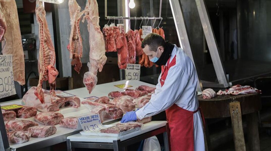 Ξεκίνησε η ριζική ανακατασκευή των καταστημάτων της Βαρβακείου Αγοράς