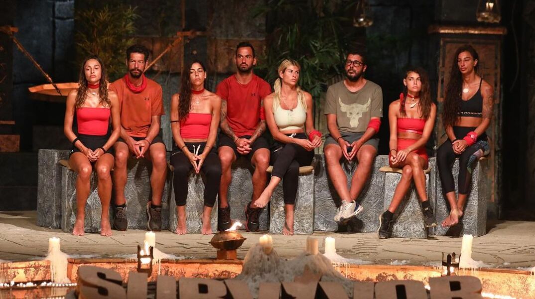 Survivor 2022: Η ομάδα των «Διασήμων» πριν την αποχώρηση του Λάμπρου Κωνσταντάρα και της Αθηνάς Ευμορφιάδη