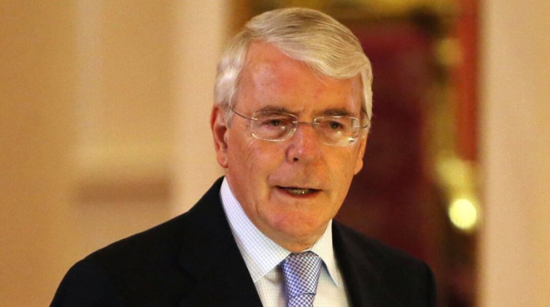 Βρετανία: Η κυβέρνηση εμφανίζεται "ξεκάθαρα αναξιόπιστη", λέει ο πρώην πρωθυπουργός Τζον Μέιτζορ	