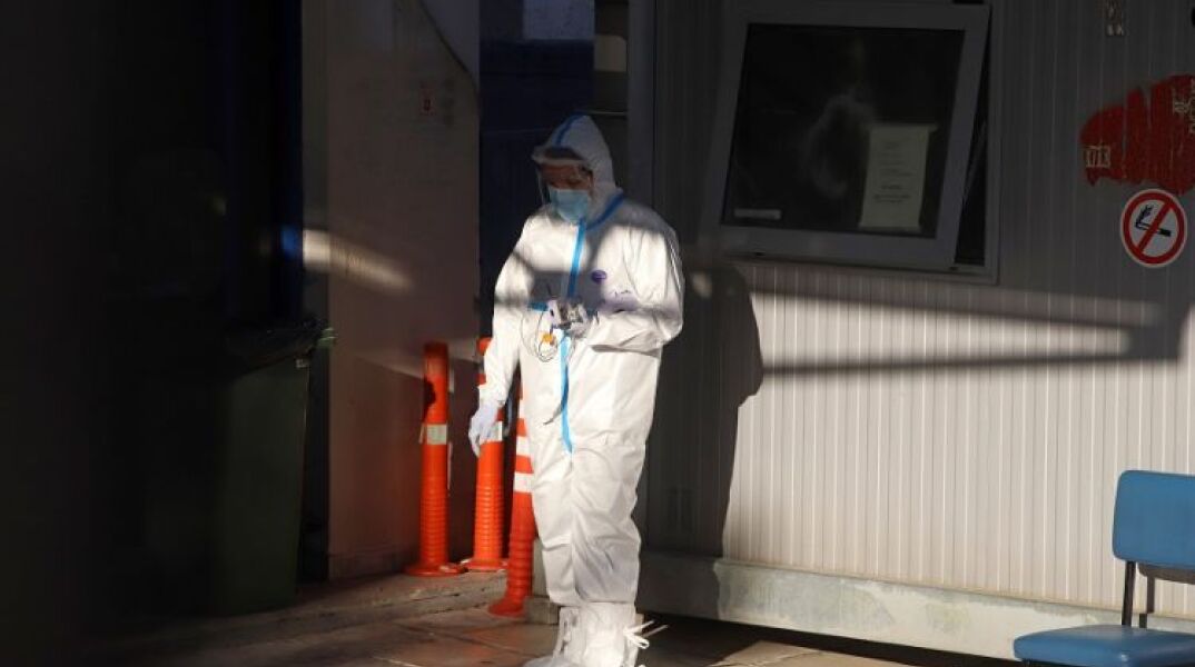 Κορωνοϊός: Τρία παιδιά διασωληνωμένα