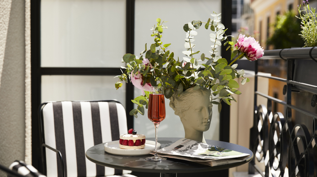 "Perfect Valentine’s Staycation" στα Brown Hotels