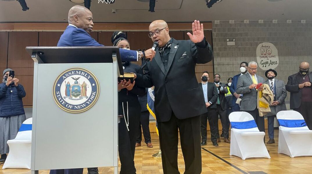 ΗΠΑ: Για πρώτη φορά πρώην κρατούμενος εκλέγεται στη Βουλή της Νέας Υόρκης