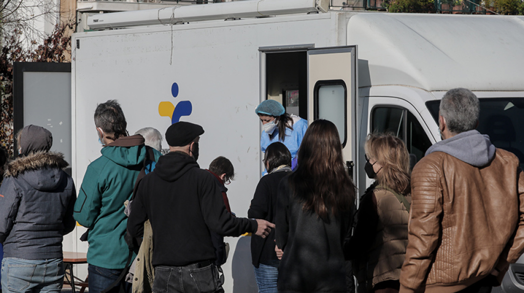 Κλιμάκια του ΕΟΔΥ πραγματοποιούν rapid test