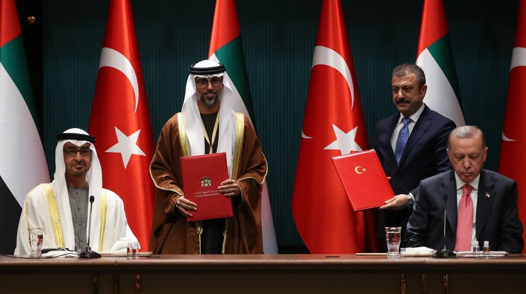 Στα ΗΑΕ ο Ερντογάν επιδιώκοντας ενίσχυση της διμερούς συνεργασίας