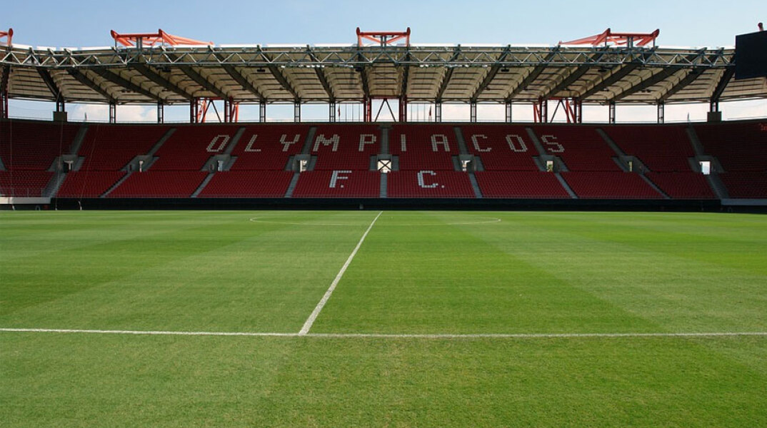 Το γήπεδο «Καραΐσκάκης» στο Νέο Φάληρο