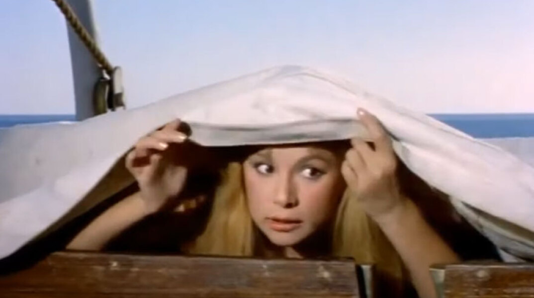 Η Αλίκη Βουγιουκλάκη στην ταινία «Η Αλίκη στο Ναυτικό»