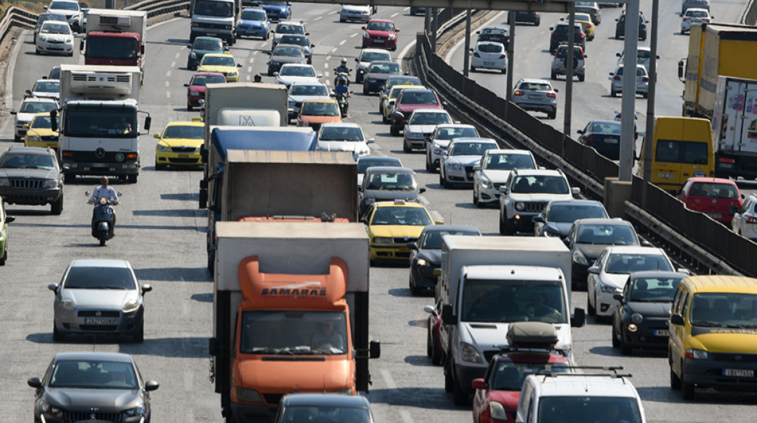 Κίνηση στους δρόμους της Αθήνας