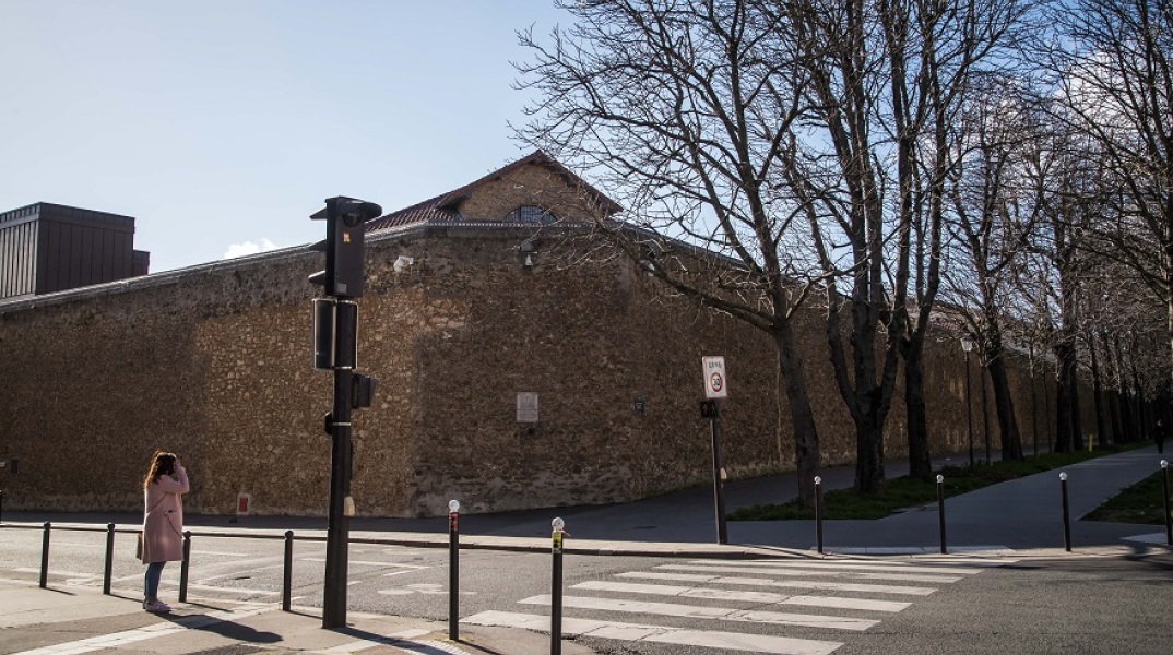 Κρεμασμένος μέσα στο κελί του βρέθηκε ο Ζαν-Λικ Μπρουνέλ